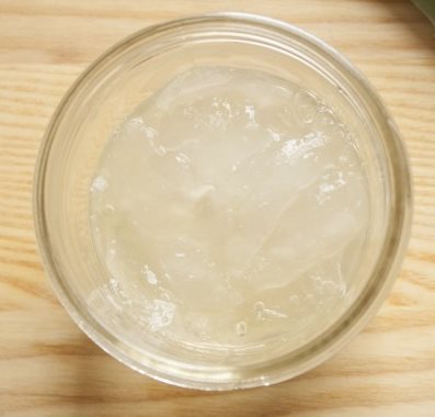 Home-Made-Aloe-Vera-Gel, apply aloe vera on face, home made aloe gel